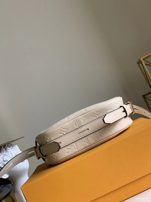 WIS VUITTON LOUIS BOITE MM SOUPLE CHAPEAU 0901